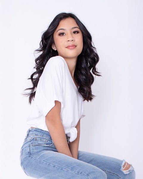 how-to-show-my-teen-shes-beautiful